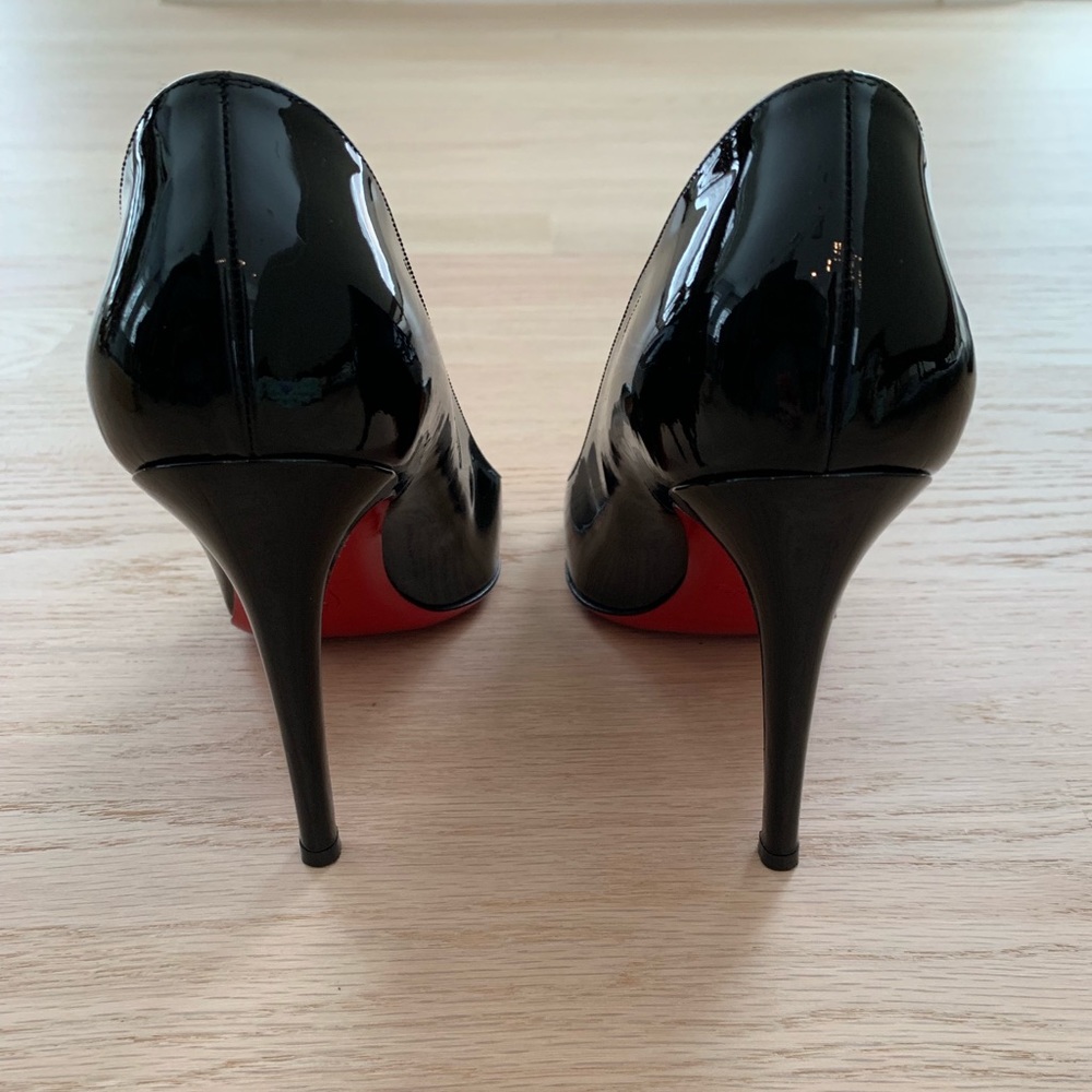 Price reduced! Louboutin patent leather pumps
